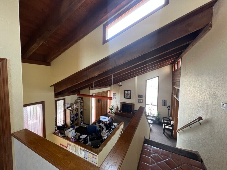 More Photos Of 351 W Hatcher Rd, Phoenix Office For Sale