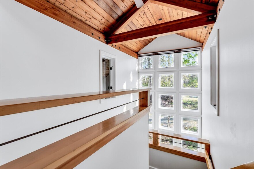 More Photos Of 1049 Main St, West Barnstable Medical For Sale