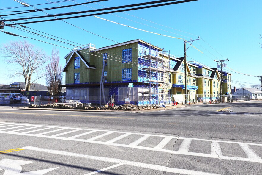 Primary Photo Of 763 Main St, Falmouth Storefront For Lease