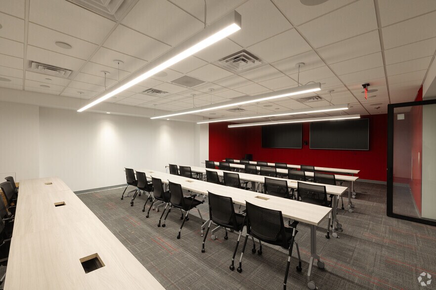 More Photos Of 80 State St, Albany Office For Lease