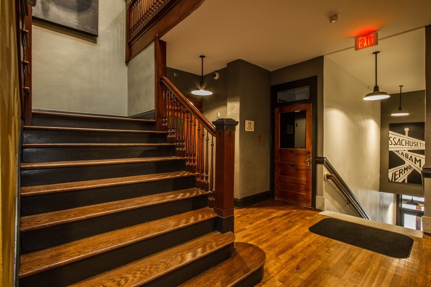 More Photos Of 345 Massachusetts Ave, Indianapolis Office Residential For Lease