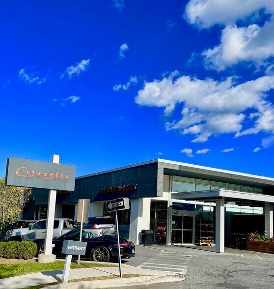 More Photos Of 600 W Putnam Ave, Greenwich Office For Lease