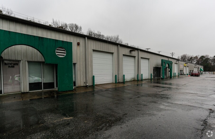 More Photos Of 6001 Miller Store Rd, Norfolk Flex For Sale