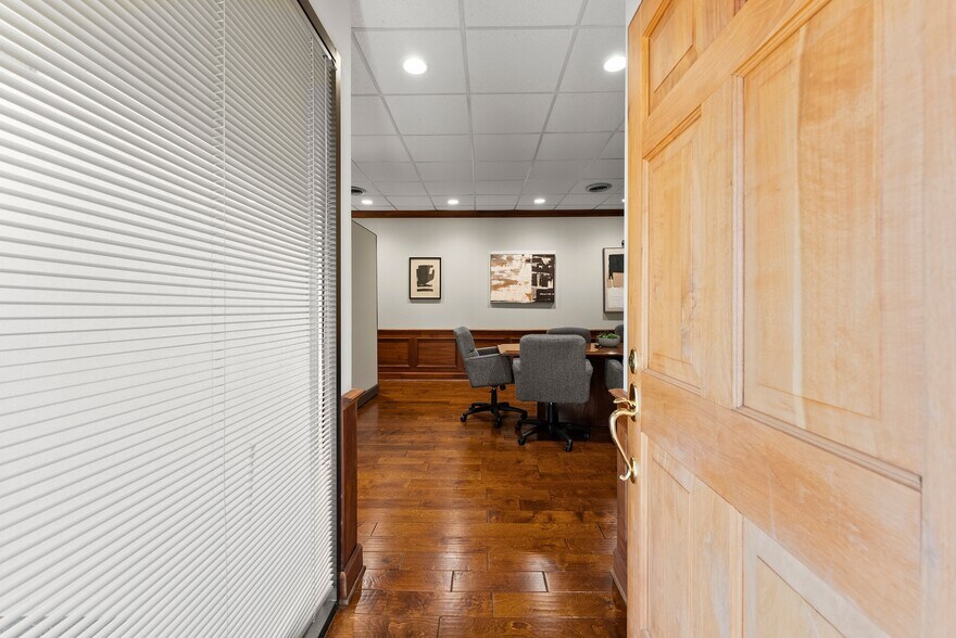 More Photos Of 636 Industrial Blvd, Gainesville Warehouse For Sale