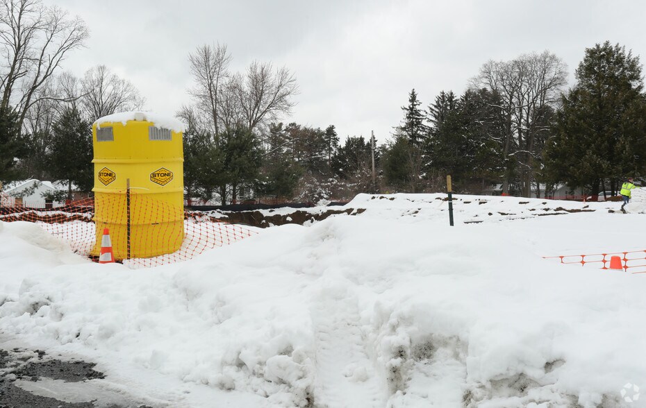 More Photos Of 954 Route 146, Clifton Park Office For Lease