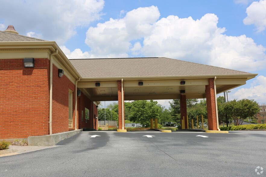 More Photos Of 9045 Hickory Flat Hwy, Woodstock Bank For Sale