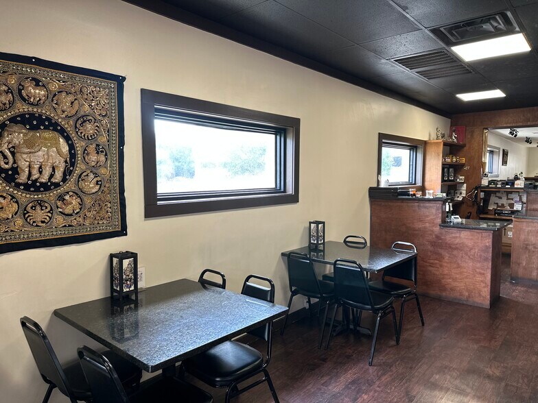More Photos Of 5517 Menchaca Rd, Austin Restaurant For Sale