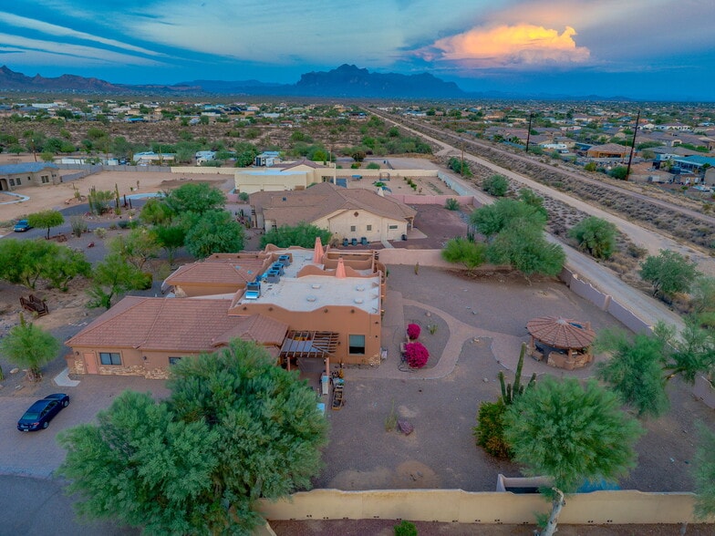 More Photos Of 10027 E Hillview St, Mesa Assisted Living For Sale