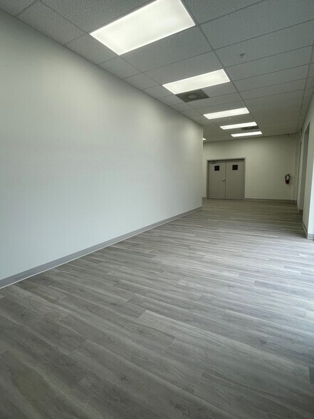 More Photos Of 4350 Oakes Rd, Davie Flex For Lease