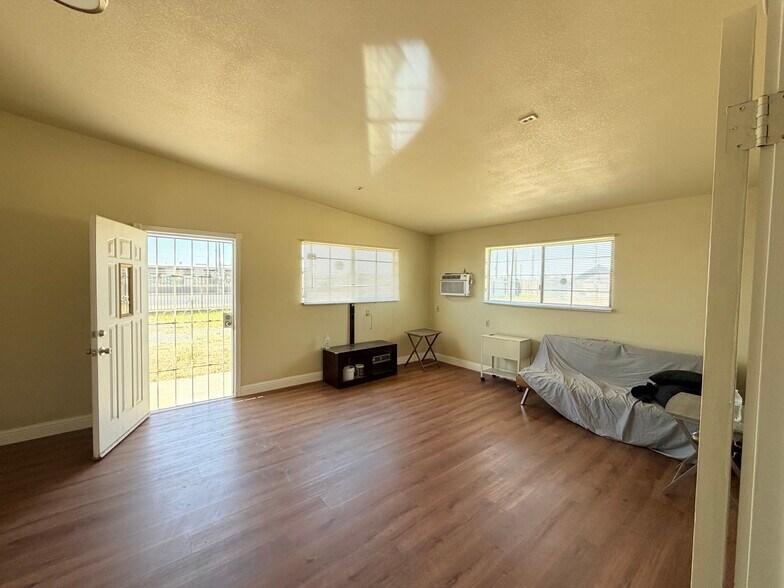 More Photos Of 3230 Moore Rd, Ceres Warehouse For Sale