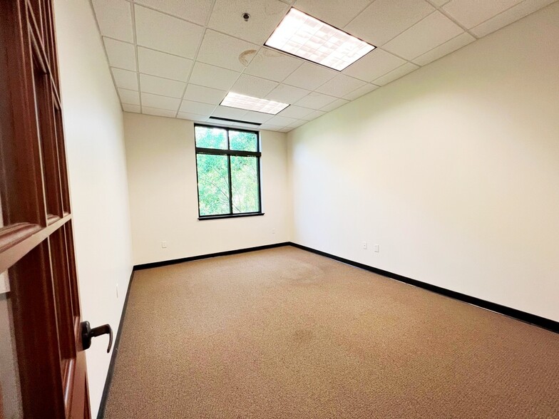 More Photos Of 3620 Swiftwater Park Dr, Suwanee Loft Creative Space For Sale