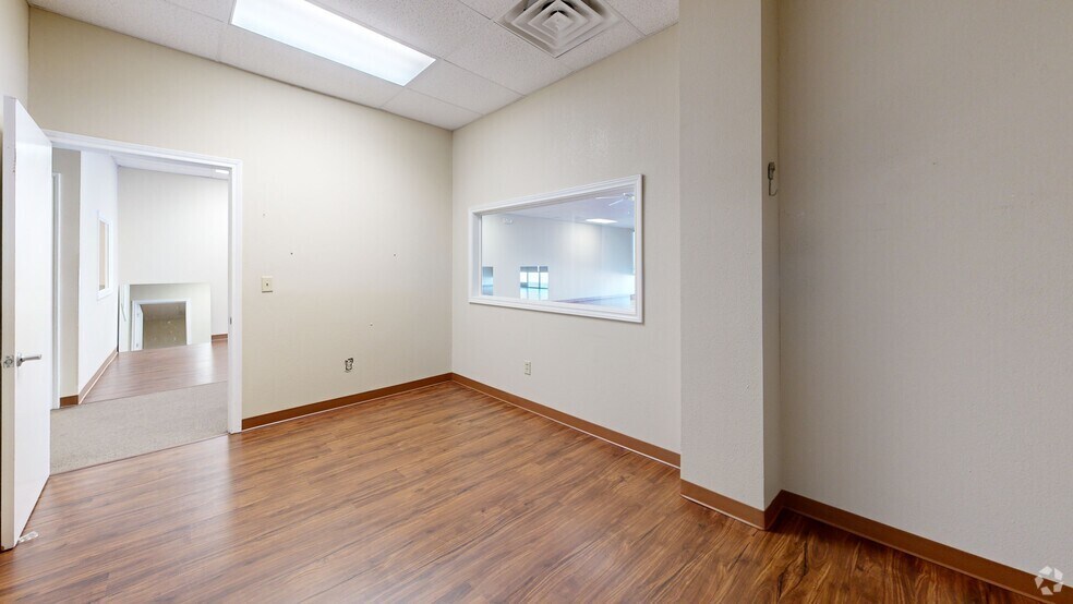 Primary Photo Of 3400-3502 S Broadway, Tyler Unknown For Lease