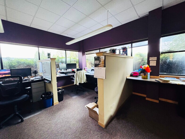 More Photos Of 6710 Quality Way, Portage Research And Development For Sale