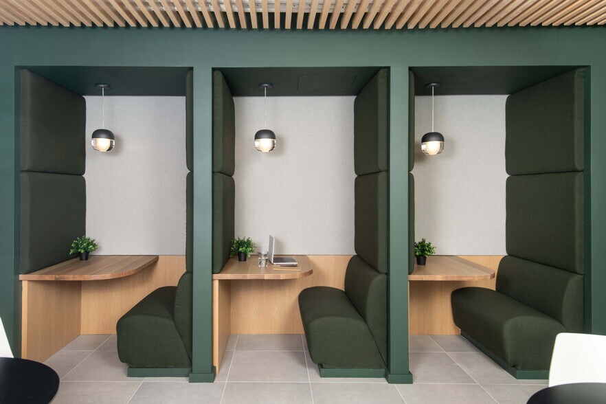 More Photos Of 650 Massachusetts Ave NW, Washington Office For Lease