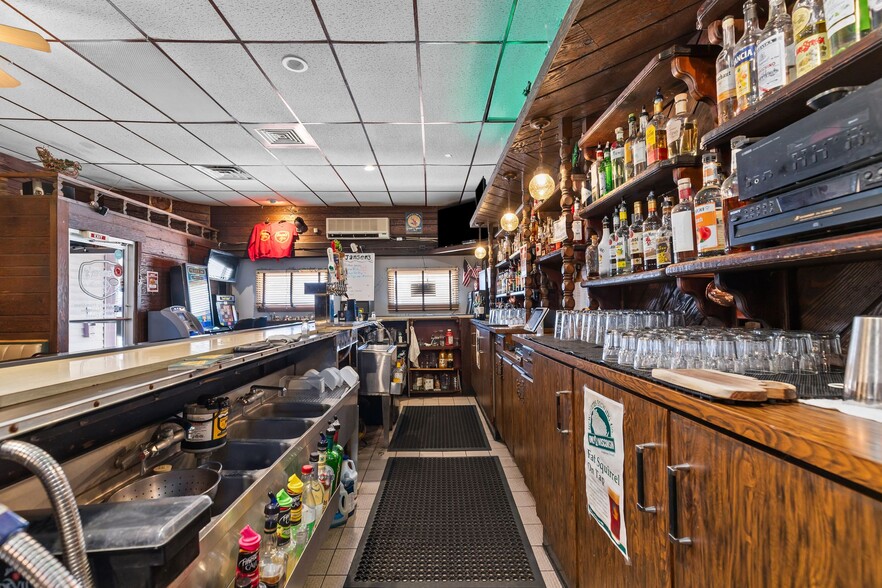 More Photos Of 344 Bowen St, Oshkosh Restaurant For Sale