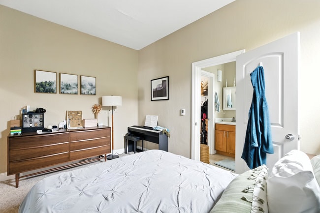 More Photos Of 575 Myrtle St, Half Moon Bay Apartments For Sale