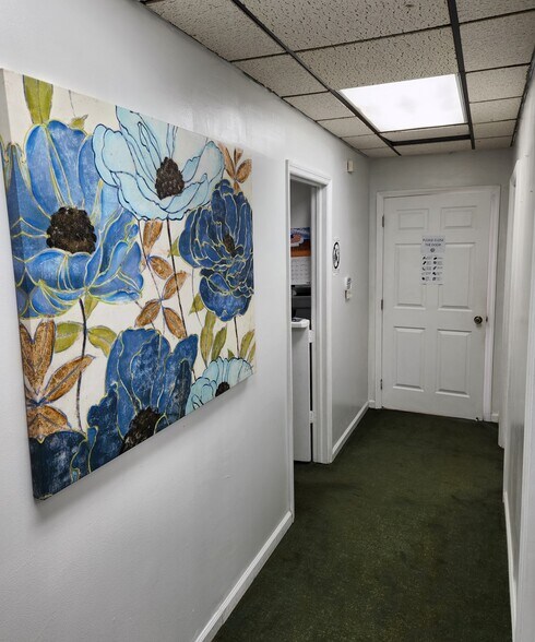 More Photos Of 3003 S Congress Ave, Lake Worth Medical For Sale