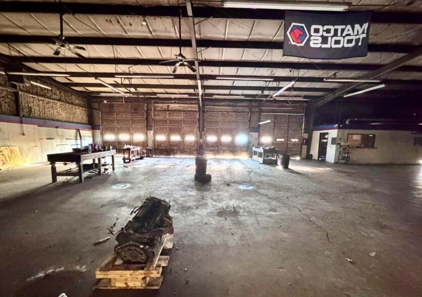 More Photos Of 18130 TN-125, Bolivar Flex For Sale