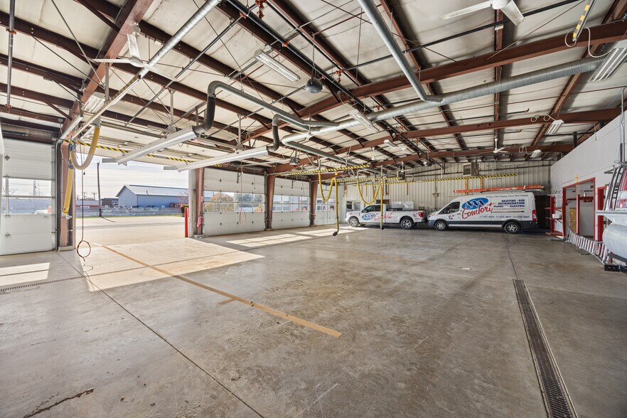 More Photos Of 501 N Main St, Wilmington Warehouse For Lease