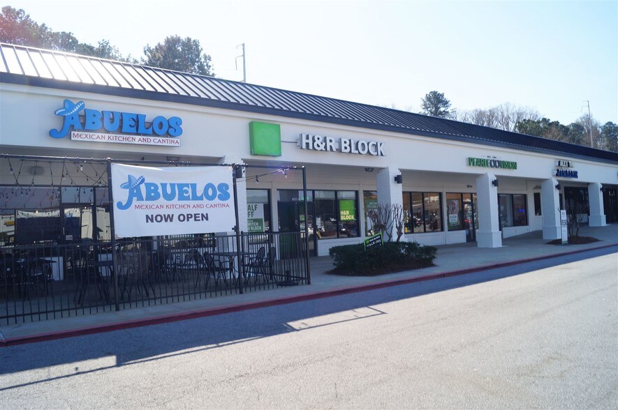 More Photos Of 6681 NE Roswell Rd, Atlanta Freestanding For Lease