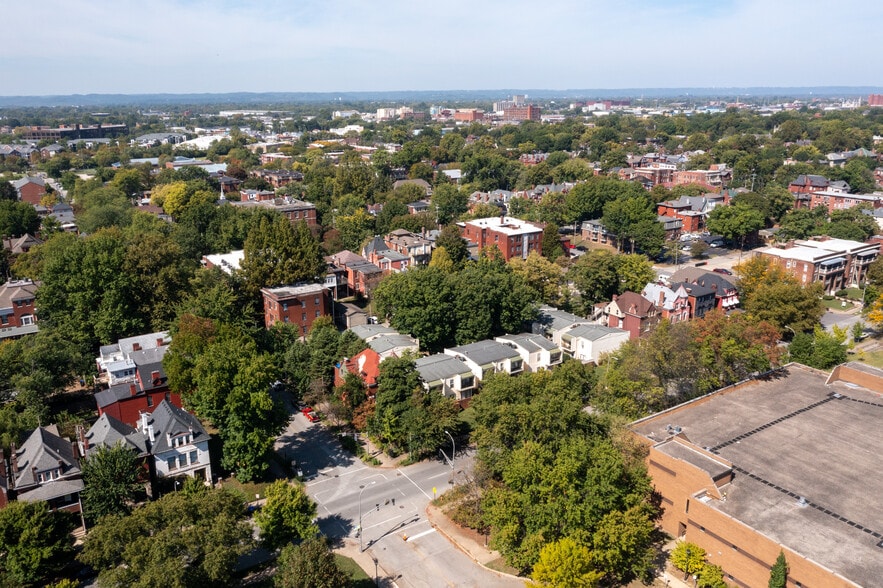 More Photos Of 1630 S 2nd St, Louisville Apartments For Sale