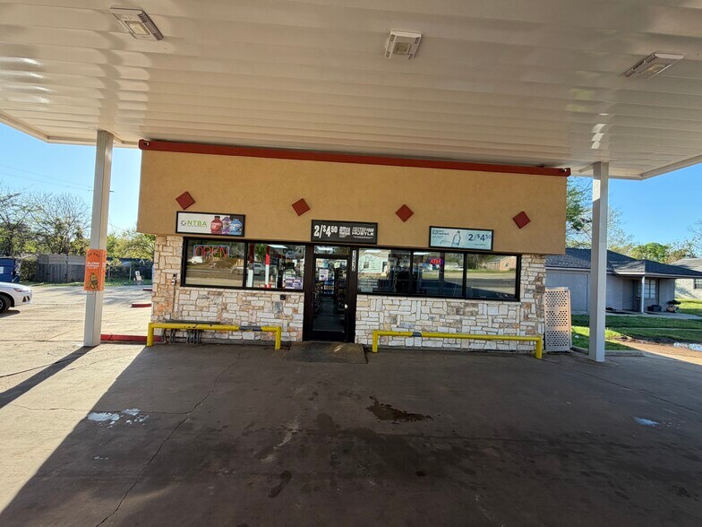 More Photos Of 1515 S Mobberly Ave, Longview Service Station For Sale