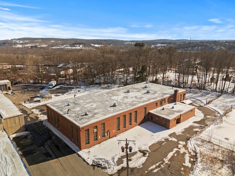 More Photos Of 251 Freestone Ave, Portland Manufacturing For Sale
