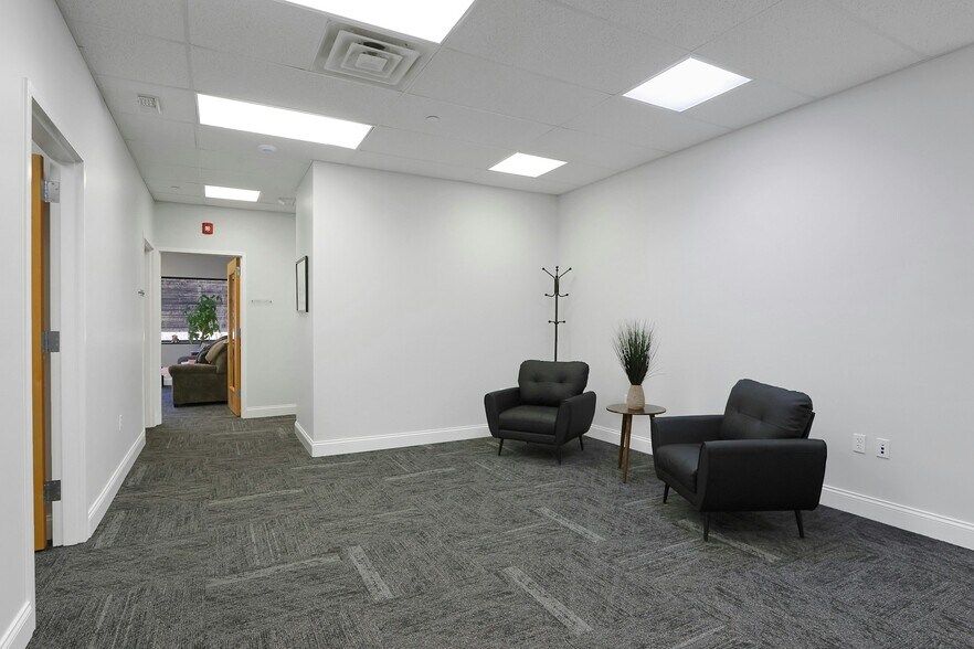 More Photos Of 100 Dutch Hill Rd, Orangeburg Medical For Lease