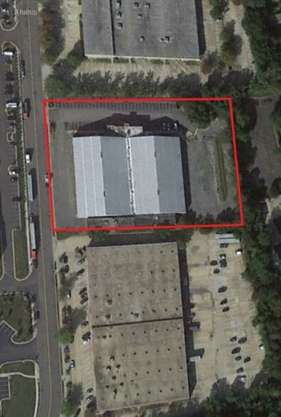 More Photos Of 6800 Commercial Dr, Springfield Warehouse For Sale