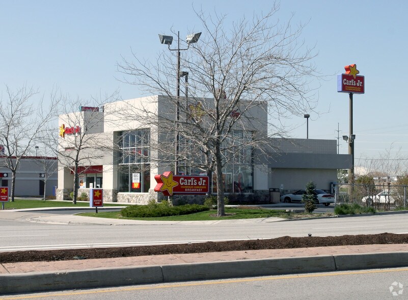 More Photos Of 385 N Frontage Rd, Centerville Fast Food For Lease