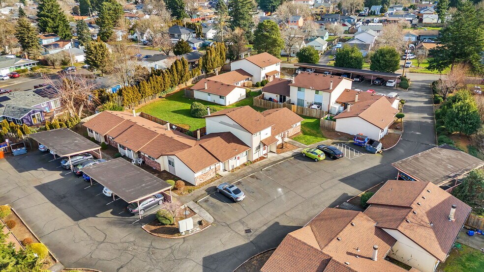 More Photos Of 2341 SE 152nd Ave, Portland Apartments For Sale