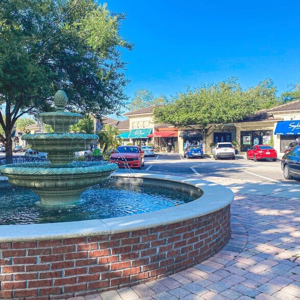 More Photos Of 142-152 W Lakeview Ave, Lake Mary General Retail For Lease