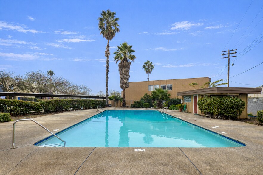 More Photos Of 4730 El Camino Ave, Carmichael Apartments For Sale