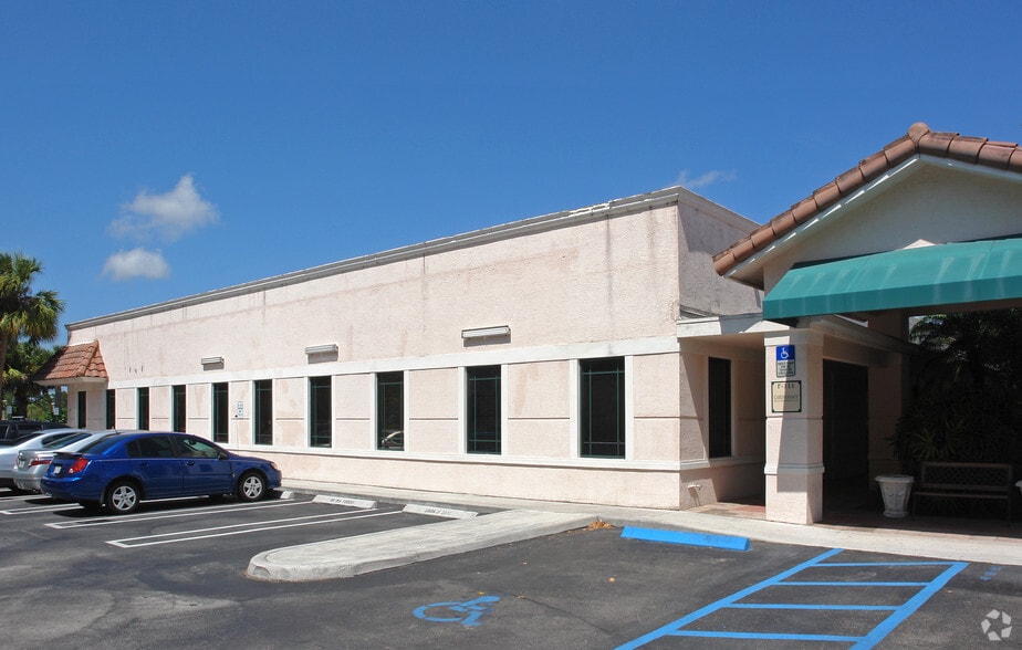 More Photos Of 4800 Linton Blvd, Delray Beach Medical For Lease