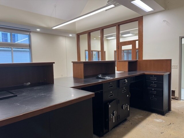 More Photos Of 1070 North Ave, Burlington Bank For Lease