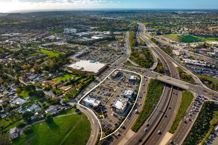 More Photos Of 485 Hacienda Dr, Vista Restaurant For Sale