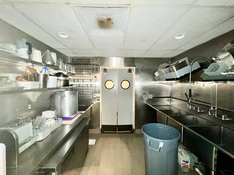 More Photos Of 145 1st St, Los Altos Restaurant For Lease