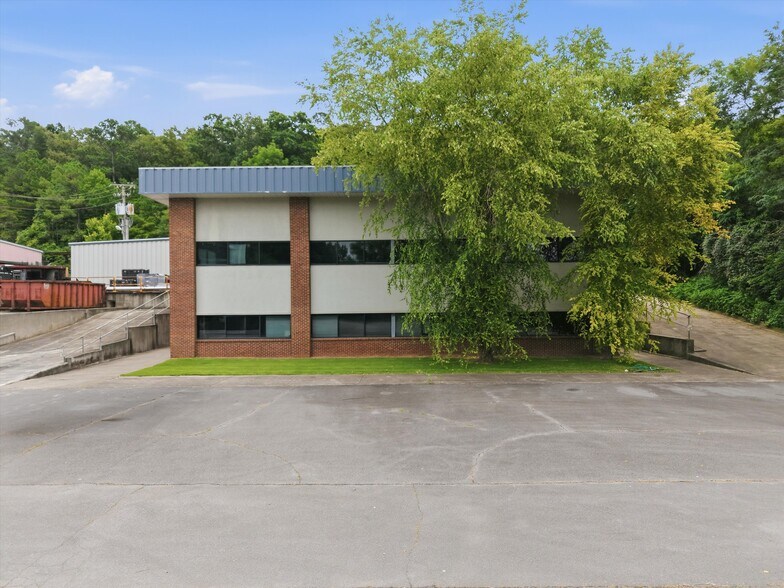 More Photos Of 740 Signal Point Rd, Guntersville Industrial For Sale