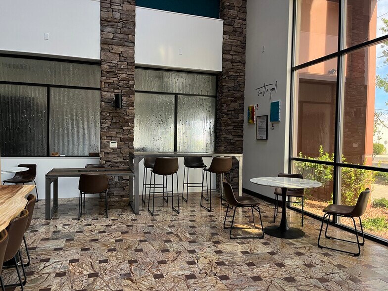 More Photos Of 5955 Edmond St, Las Vegas Office For Sale