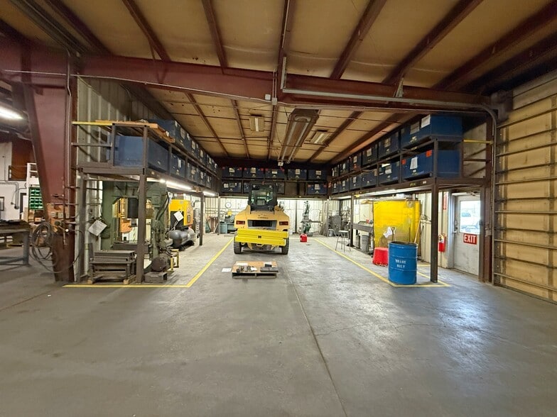 More Photos Of 2120 4th Ave, Holdrege Industrial For Sale
