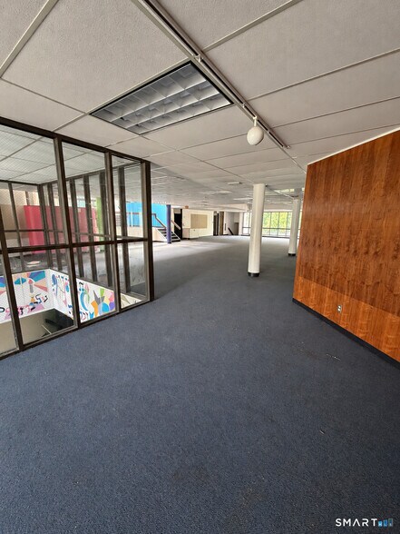 More Photos Of 51 Gabb Rd, Bloomfield Schools For Sale