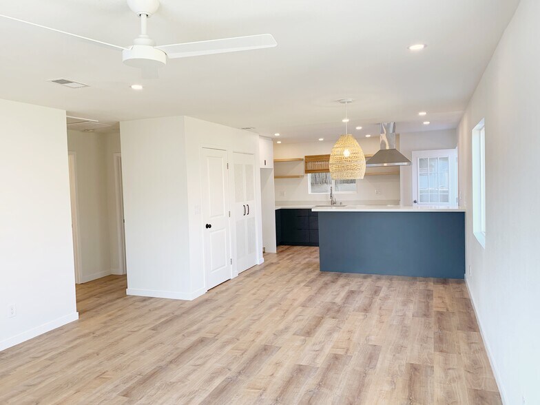 More Photos Of 11835 Gale Ave, Hawthorne Multifamily For Sale