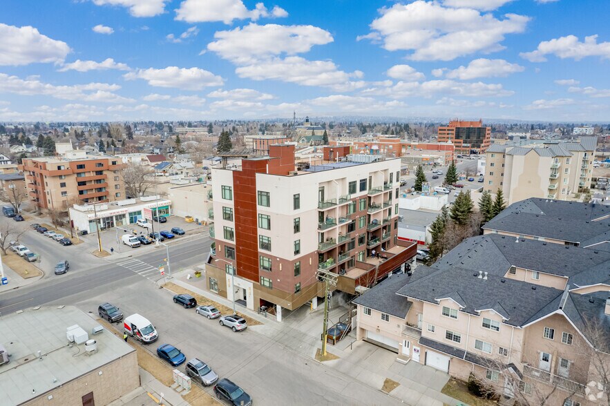More Photos Of 1406 Centre St NE, Calgary Apartments For Sale