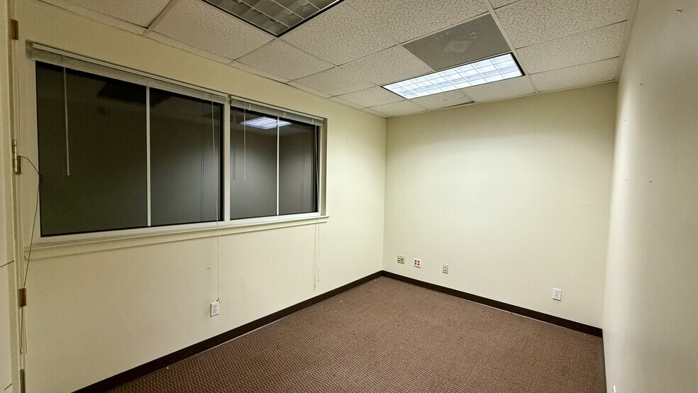 More Photos Of 25 Clark Summit Dr, Bluffton Office Residential For Lease