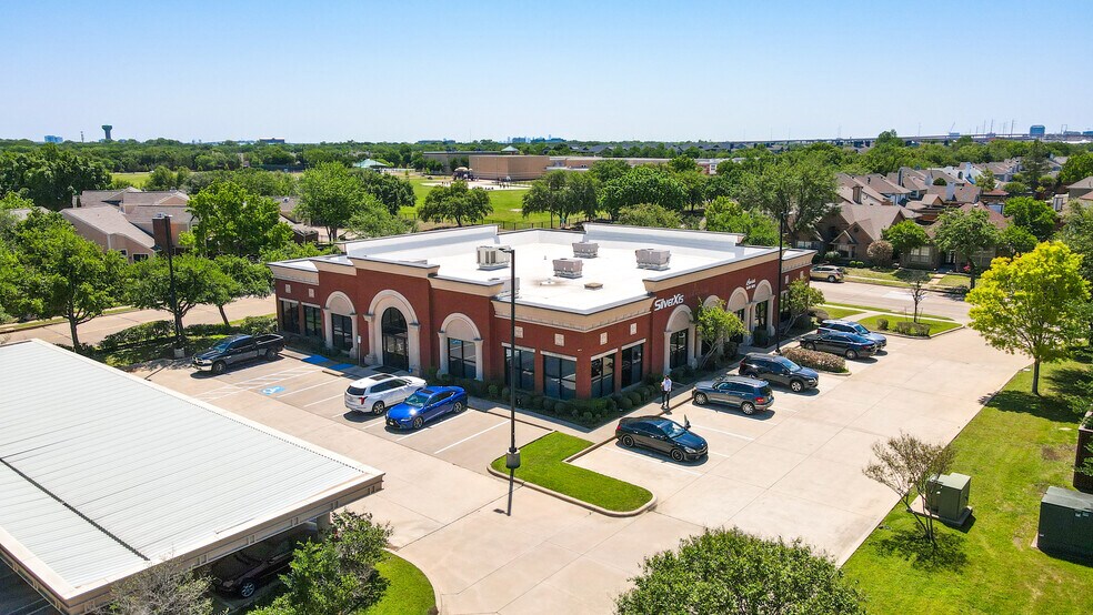 More Photos Of 305 Cimarron Trl, Irving Office For Lease