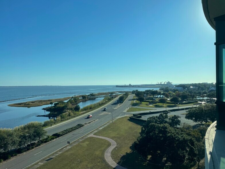 More Photos Of 1 Energy Pl, Pensacola Office For Lease