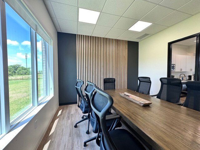 More Photos Of 142 SW 134th St, Oklahoma City Office For Lease