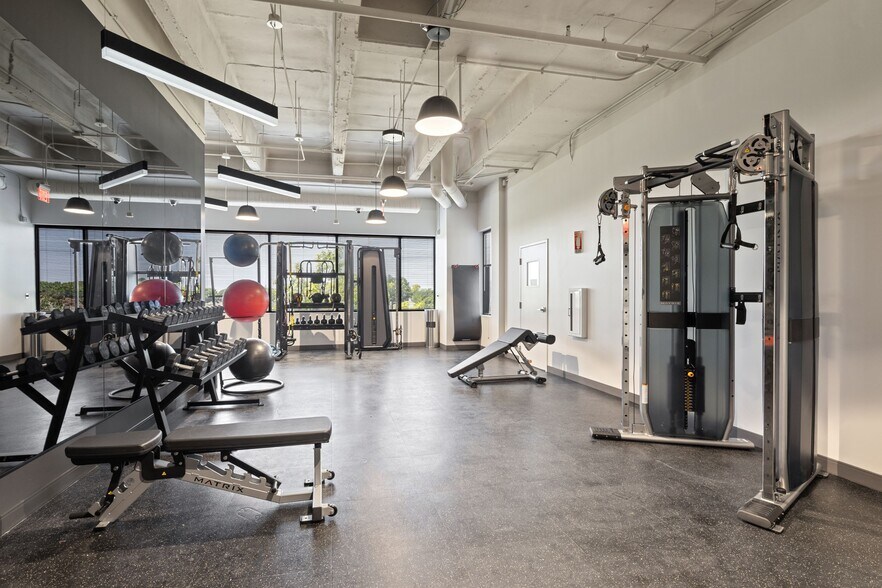 More Photos Of 1801 Alma Dr, Plano Office For Lease