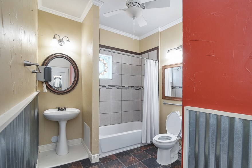 More Photos Of 1008 S Rock St, Georgetown Office Residential For Sale