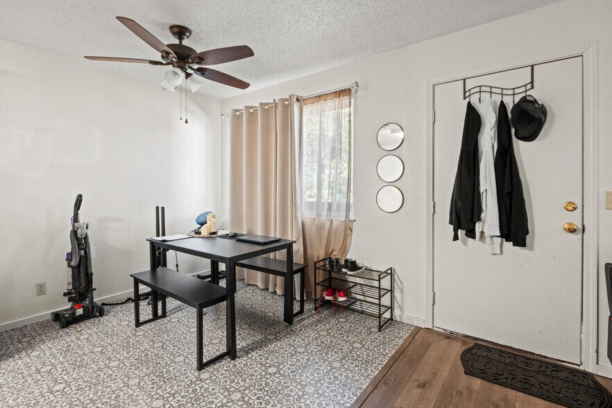 More Photos Of 2020 S Dora St, Ukiah Apartments For Sale
